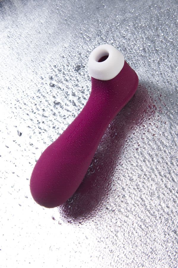 Вакуумный стимулятор клитора 3в1 Satisfyer Pro 2 Generation 3 App - Ягодный Вакуумный стимулятор клитора 3в1 Satisfyer Pro 2 Generation 3 App - Ягодный