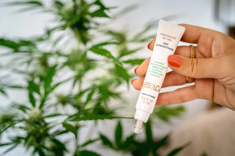 Возбуждающий гель-концентрат YESforLOV CBD CONCENTRATE, 15 мл Возбуждающий гель-концентрат YESforLOV CBD CONCENTRATE, 15 мл