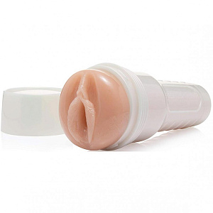 Fleshlight Girls Kendra Lust - реалистичный мастурбатор Fleshlight Girls Kendra Lust - реалистичный мастурбатор