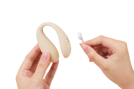 BeYourLover Carla - виброяйцо для скрытого ношения с мобильным управлением