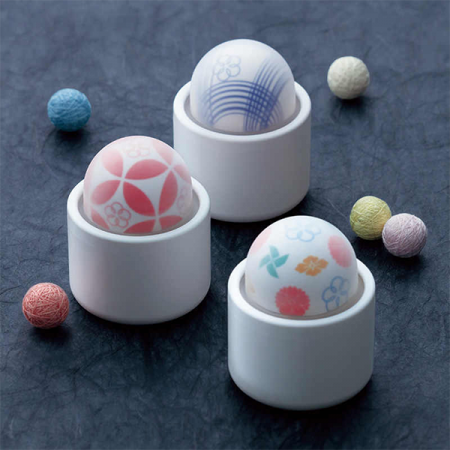 Мини-массажёр IROHA Temari (TENGA)