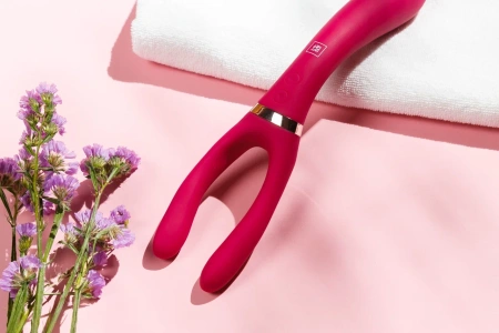 Двухсторонний стимулятор для пар Hot Planet Aster