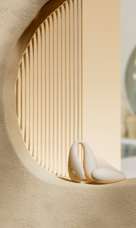 BeYourLover Carla - виброяйцо для скрытого ношения с мобильным управлением