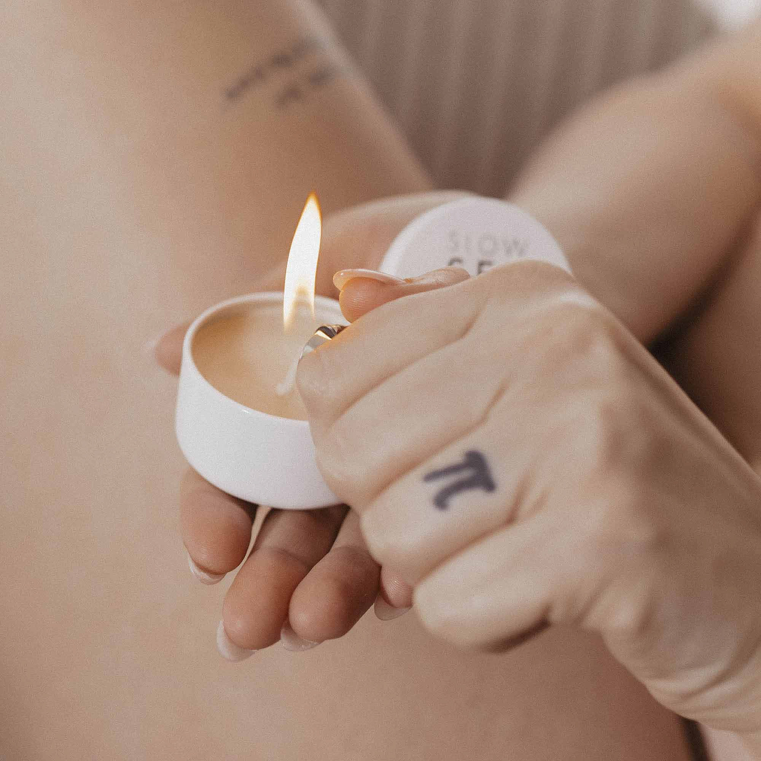 Массажная свеча Bijoux Indiscrets Slow Sex