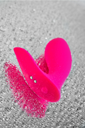 Мини-вибратор FLEXER LOVENSE для скрытого ношения с имитацией фингеринга