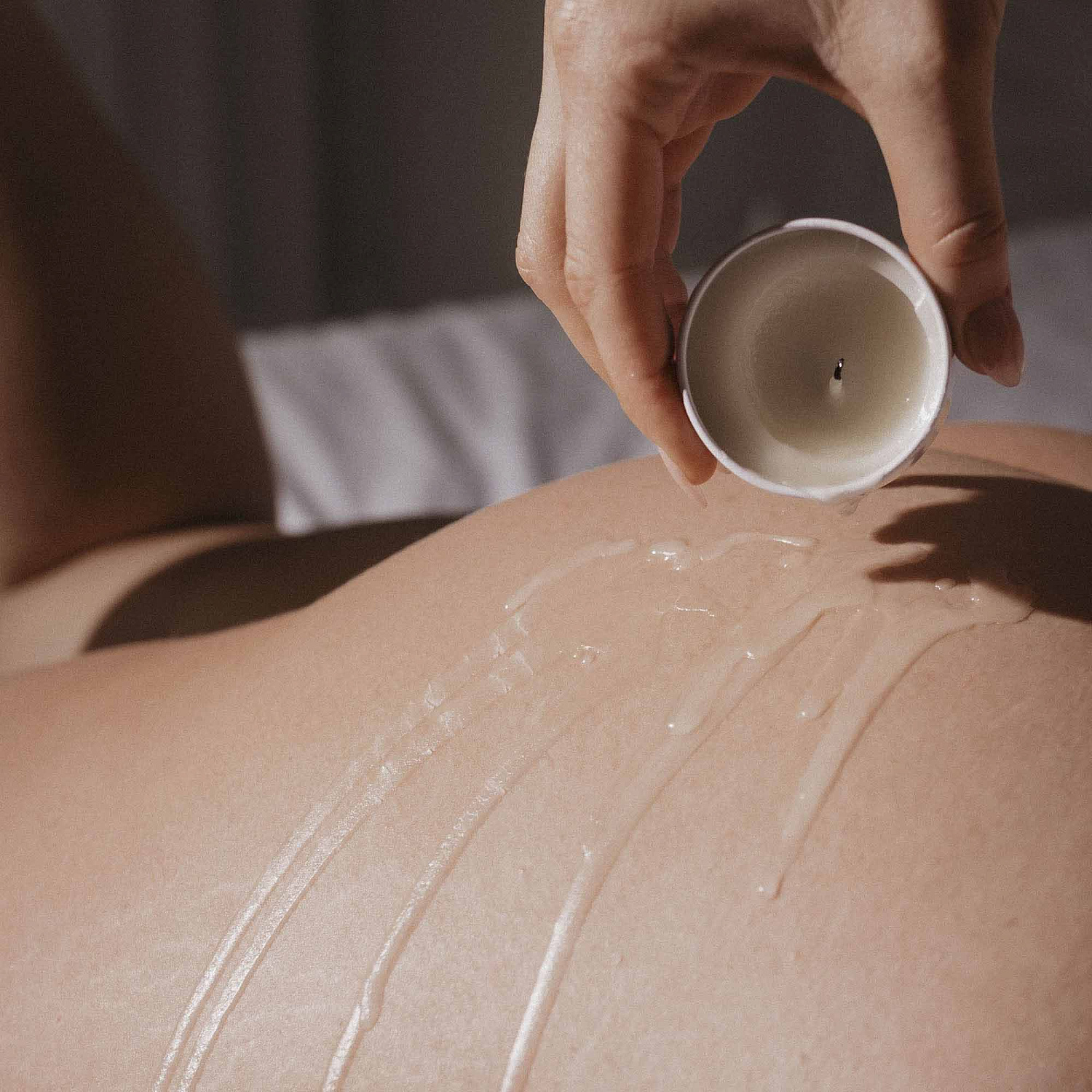 Массажная свеча Bijoux Indiscrets Slow Sex