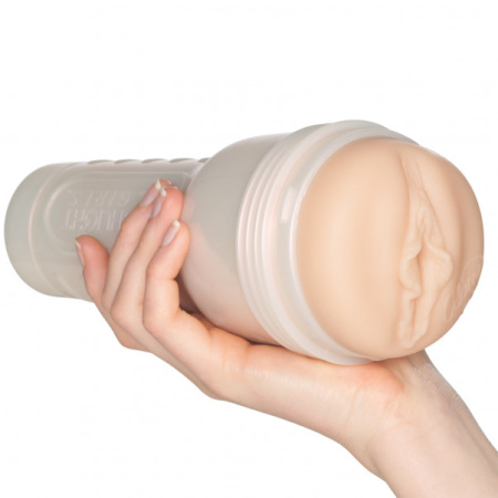 Fleshlight Girls Alina Lopez - реалистичный мастурбатор