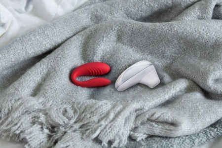 Набор Tease & Please Collection  (Womanizer Starlet + We-Vibe Match) Набор Tease & Please Collection  (Womanizer Starlet + We-Vibe Match)