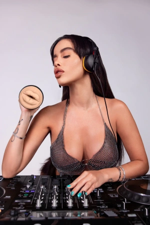 Мастурбатор KIIROO Feel Victoria June (Mouth)