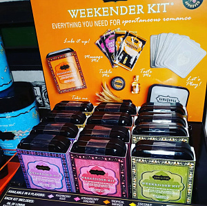 THE Weekender KamaSutra - премиум-набор косметики для пар (вкус в ассортименте) THE Weekender KamaSutra - премиум-набор косметики для пар (вкус в ассортименте)
