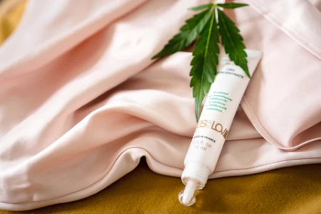 Возбуждающий гель-концентрат YESforLOV CBD CONCENTRATE, 15 мл Возбуждающий гель-концентрат YESforLOV CBD CONCENTRATE, 15 мл