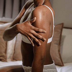 SLOW SEX Bijoux Indiscrets Full Body Massage — массажное масло и смазка (2в1)