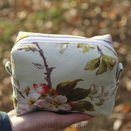 Сумочка-косметичка плотная (размер М)